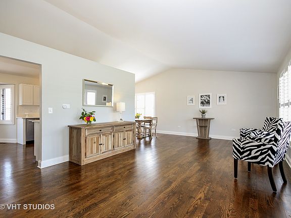 2nd image of 16401 Morgan Ln