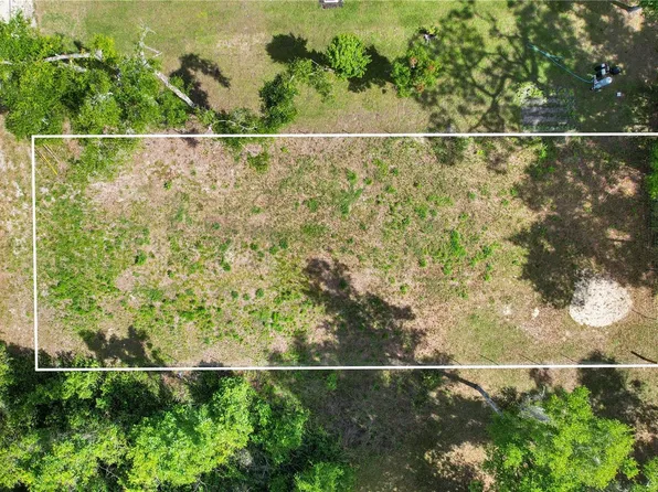 Paducah St, Sorrento, FL 32776