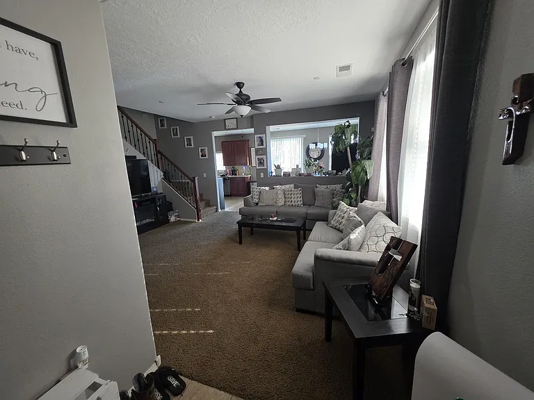 601 Menaul Blvd NE — Photo 6