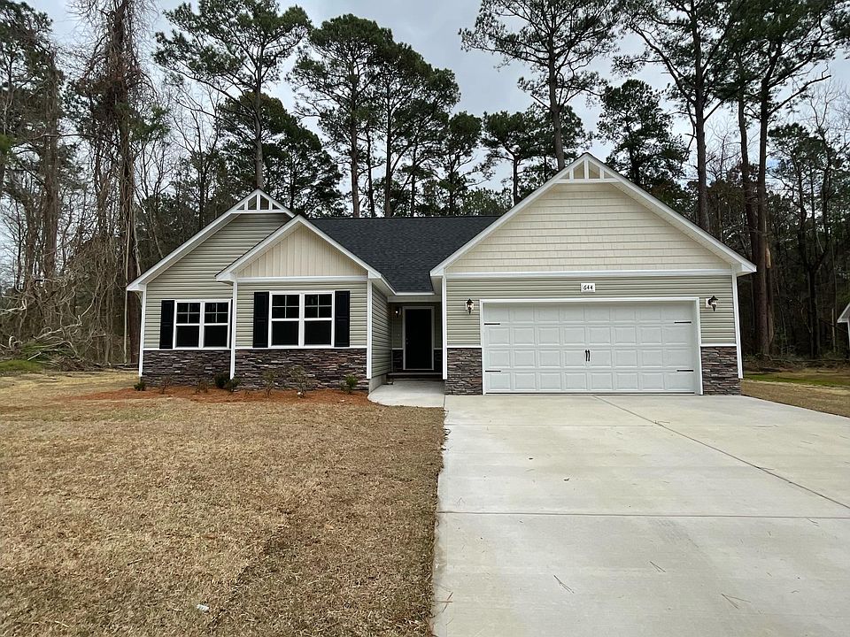 1st image of 644 Walnut Dr