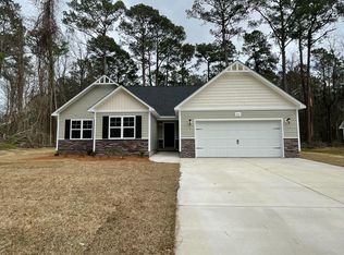 644 Walnut Dr, Jacksonville, NC 28540