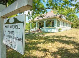 113 Live Oak St, Mt Vernon, TX 75457
