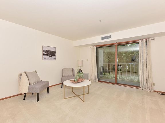 2nd image of 7234 N Green Bay AVENUE #105
