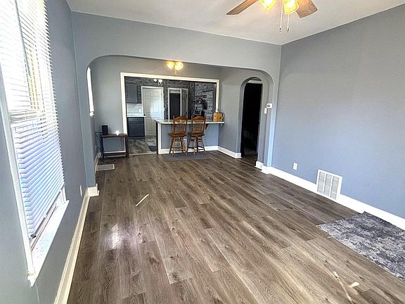 5th image of 3301 Garretson Ave