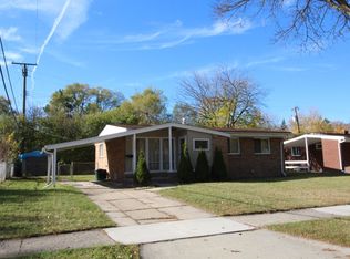 23071 Oak Crest Ave, Oak Park, MI 48237