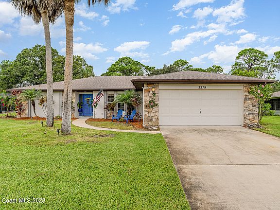 4th image of 2279 Woodlawn Cir