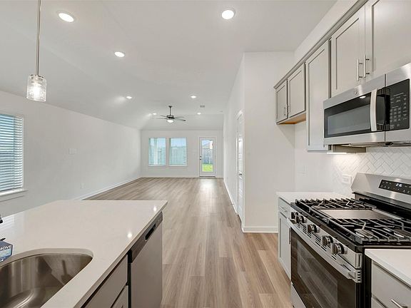 5th image of 22558 Serviceberry Branch Ct