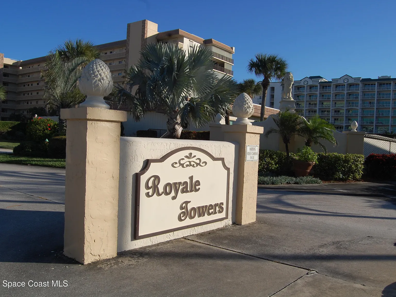 2 bed, 2.0 bath, 1256 sqft, $3,000 — Photo 3