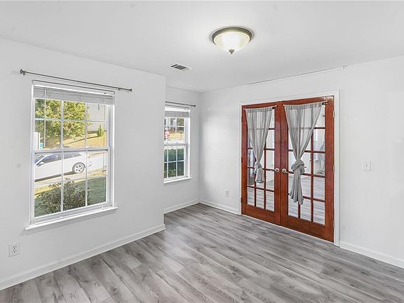 4th image of 1443 Wilson Manor Cir