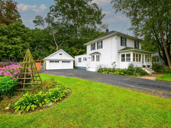 8 Robinson Avenue, Bennington, VT 05201