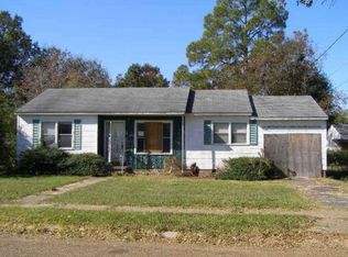 907 N Bennett St, Crystal Springs, MS 39059