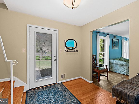 4th image of 8803 Nero St
