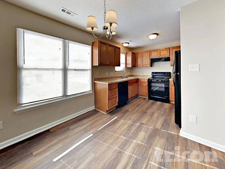 1701 Gordon Walters Dr — Photo 6
