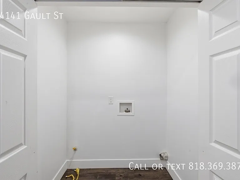 14141 Gault St — Photo 9