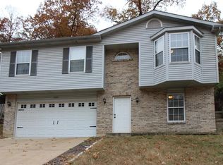 5325 Darkmoor Ln, Imperial, MO 63052