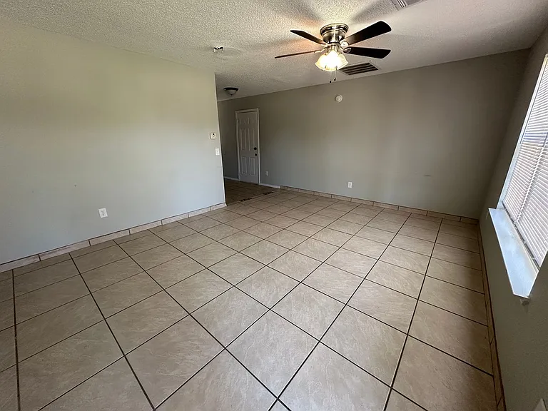 3401 SW Landau Ct #1 & 2 — Photo 3