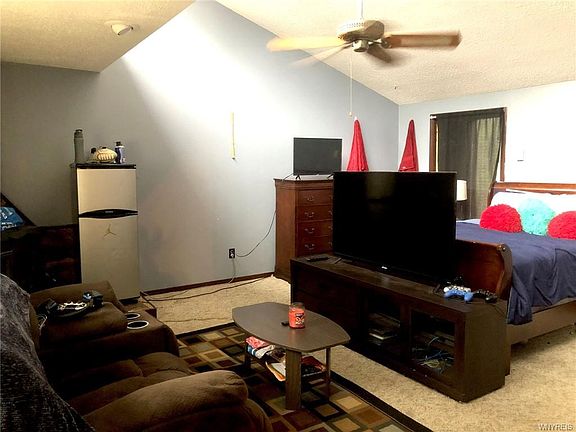 4th image of 41 Lemans Dr