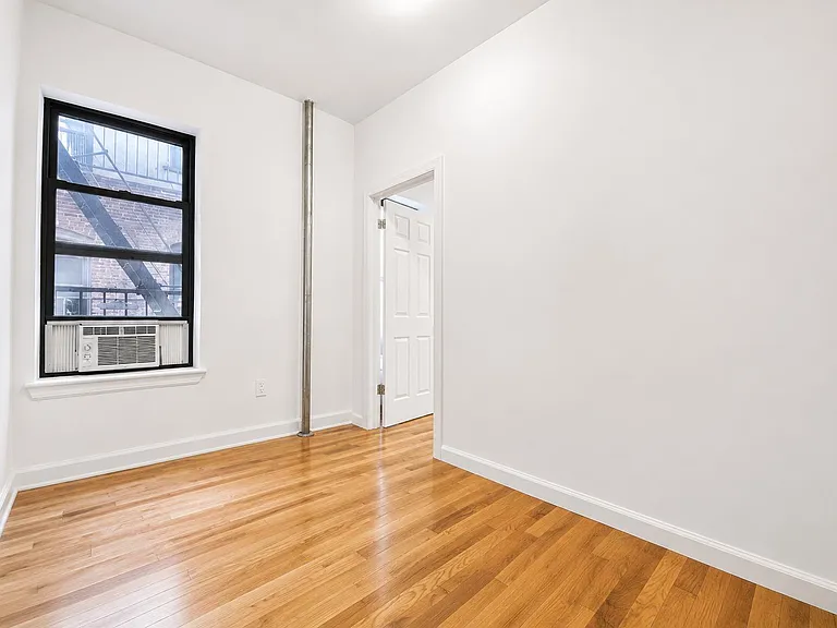 1270 1st Ave #5C — Photo 4