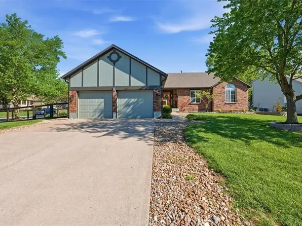 910 Sherman Pkwy, Belton, MO 64012