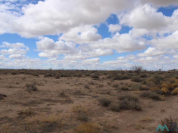 2nd image of Campana Rd SE