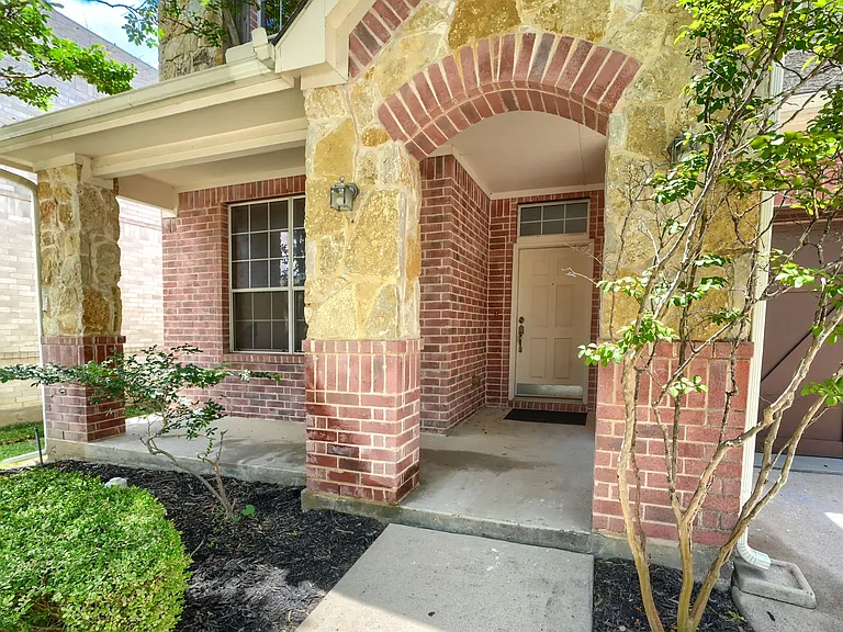 6517 Renewal Rd — Photo 3