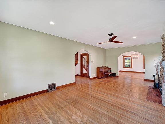 5th image of 3908 Maquoketa Dr