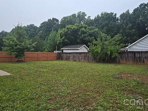 3rd image of 5751 Justins Forest Dr