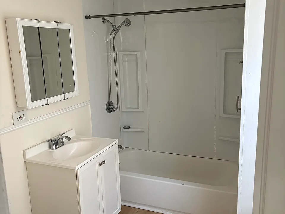 55 Maitland St #2