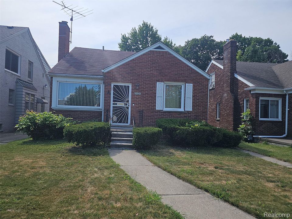 1st image of 16940 Chandler Park Dr