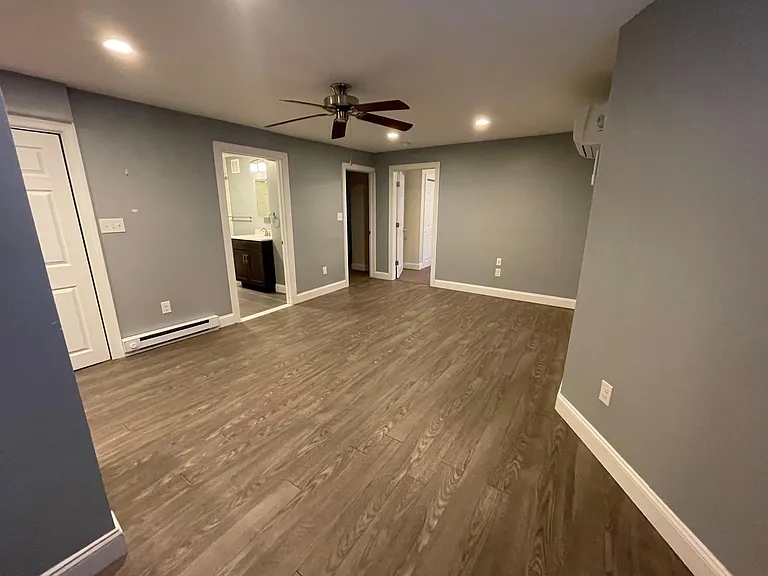 215 Washington Ln #5 — Photo 5
