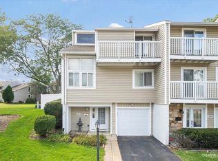 1107 Sandpiper Ct, Bartlett, IL 60103