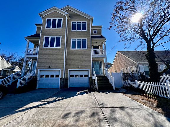 2nd image of 1143 W Ocean View Ave #B