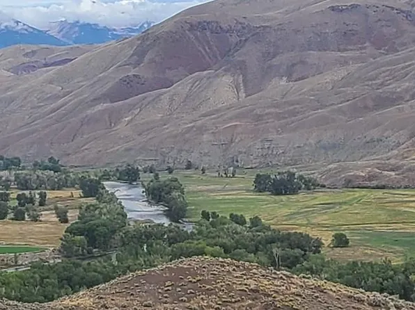 6 Homestead Trl, Challis, ID 83226