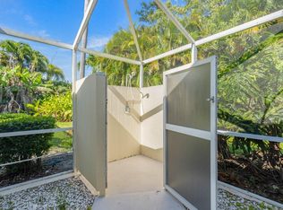 5663 SE Pot O Gold Pl, Stuart, FL 34997