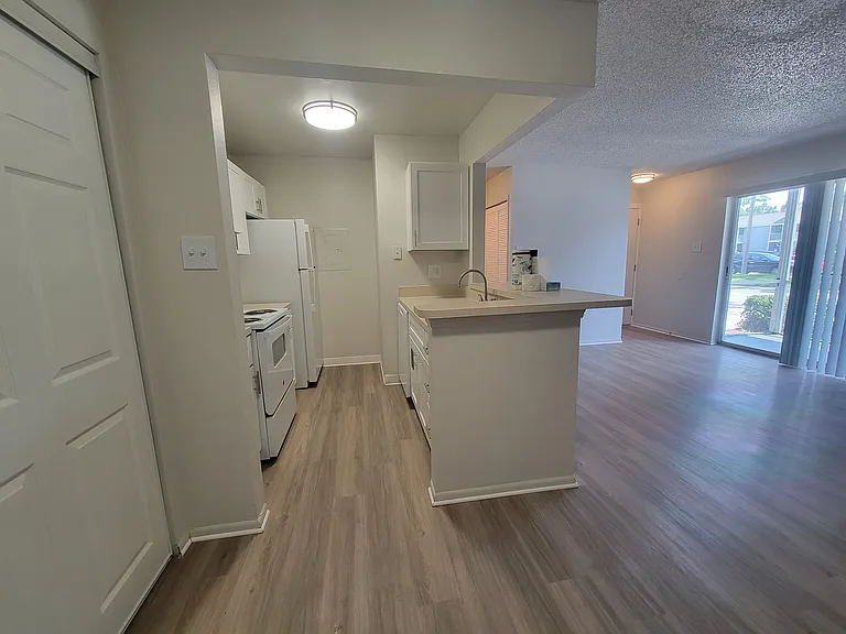 3832 Crows Nest Dr — Photo 9