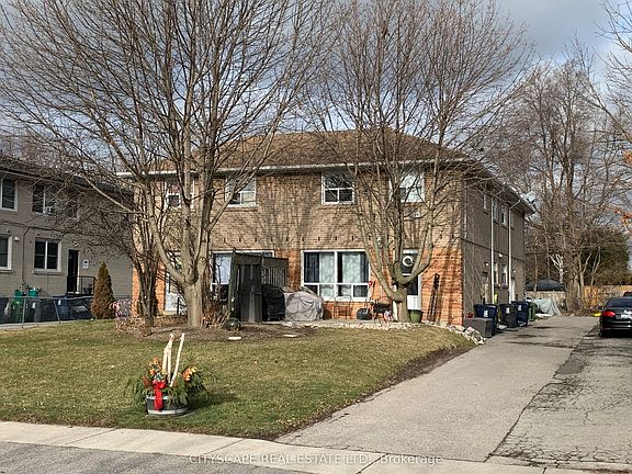 2nd image of 116 Guildwood Pkwy