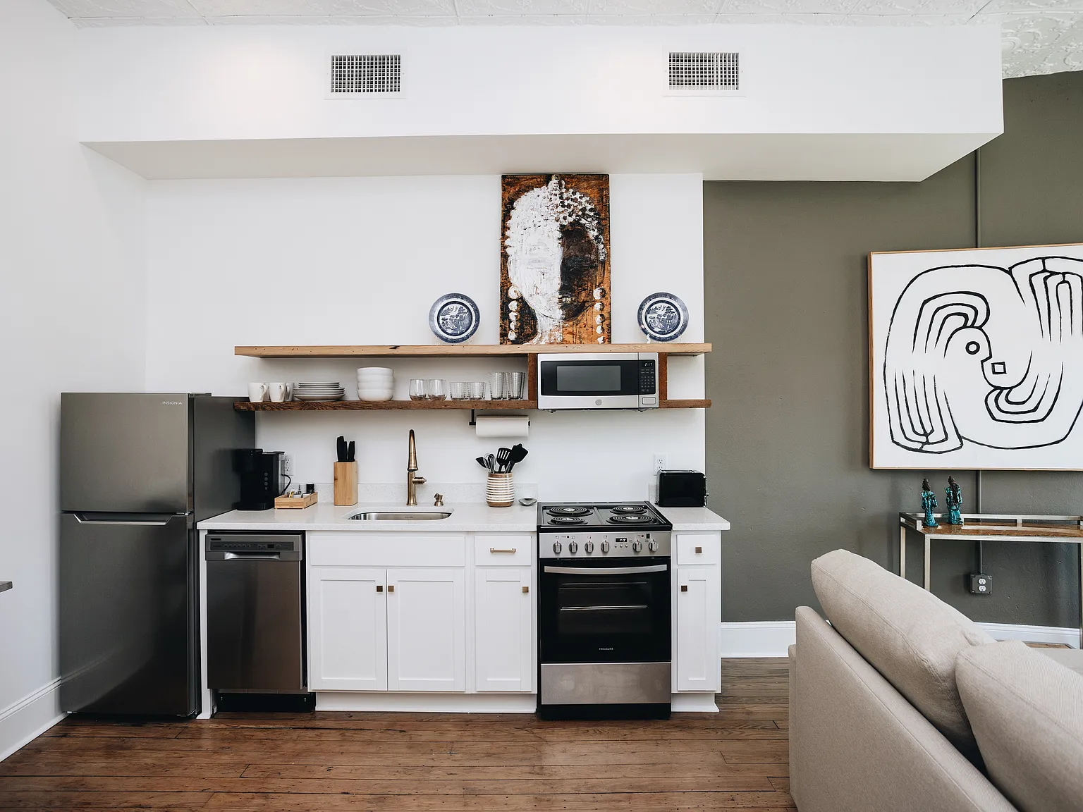 1 bed, $2,095 — Photo 2