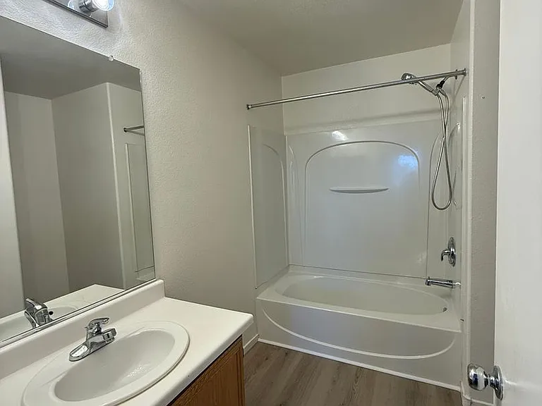 1358 Grass Creek Ave #1 — Photo 15