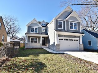 484 N Emroy Ave, Elmhurst, IL 60126