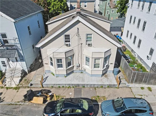 32-34 Ruggles St, Providence, RI 02908