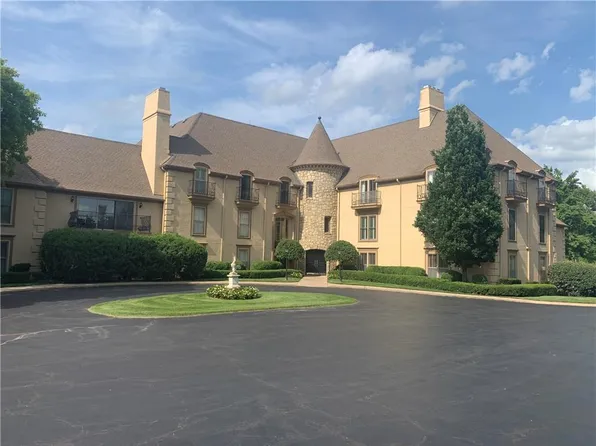 7223 Mission Rd APT 109, Prairie Village, KS 66208