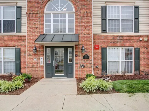 2501 Coleridge Dr Unit 2D, Frederick, MD 21702