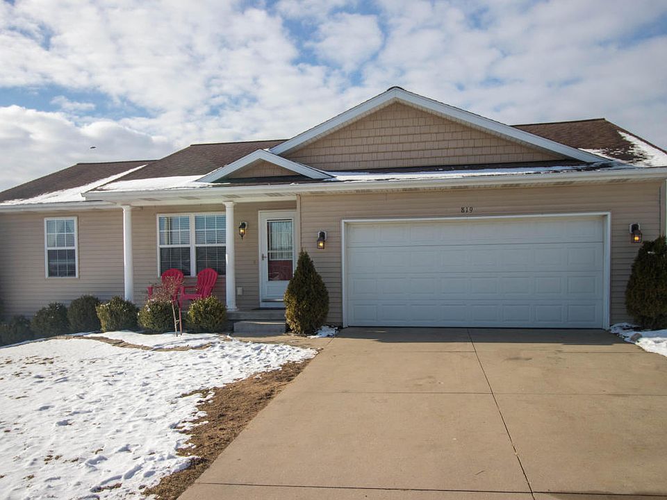 1st image of 819 Green Meadows Dr