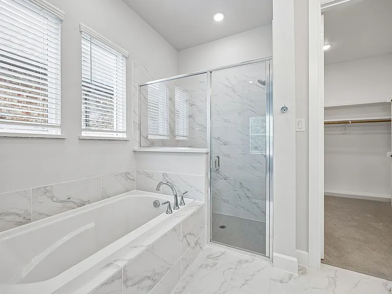 826 Marathon Ct — Photo 5