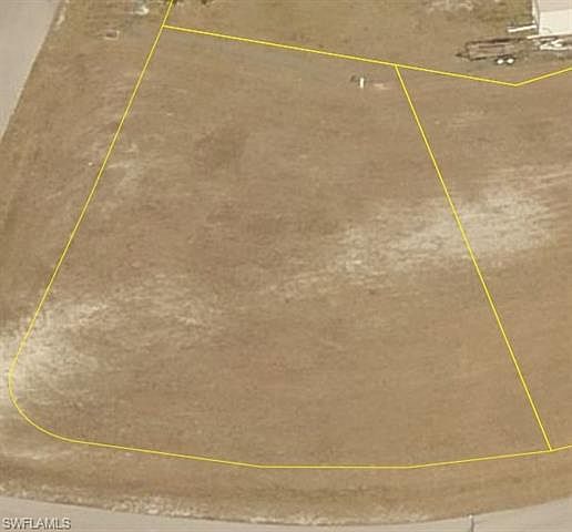 2nd image of 225 NW 29th St