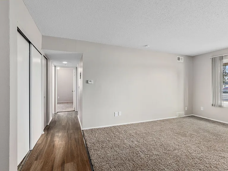 Briarcliffe Apartments & Townhomes — Photo 23