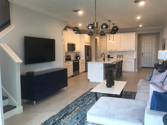 4th image of 1 Blue Pond Dr