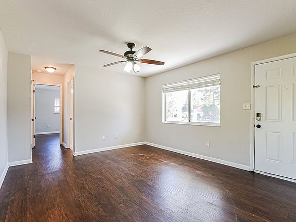 3rd image of 2843 Kinnon Dr