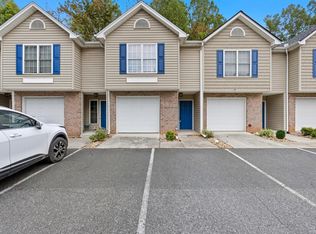 300 McConville Rd APT 63, Lynchburg, VA 24502