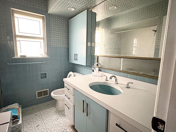 5th image of 861 Avenue C Floor 1